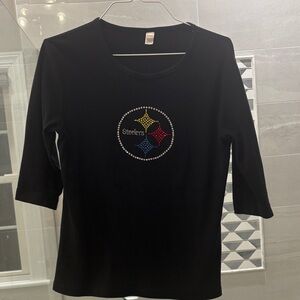 Steelers women’s T shirt 3/4 sleeve. Large-
Fits like Med/Large